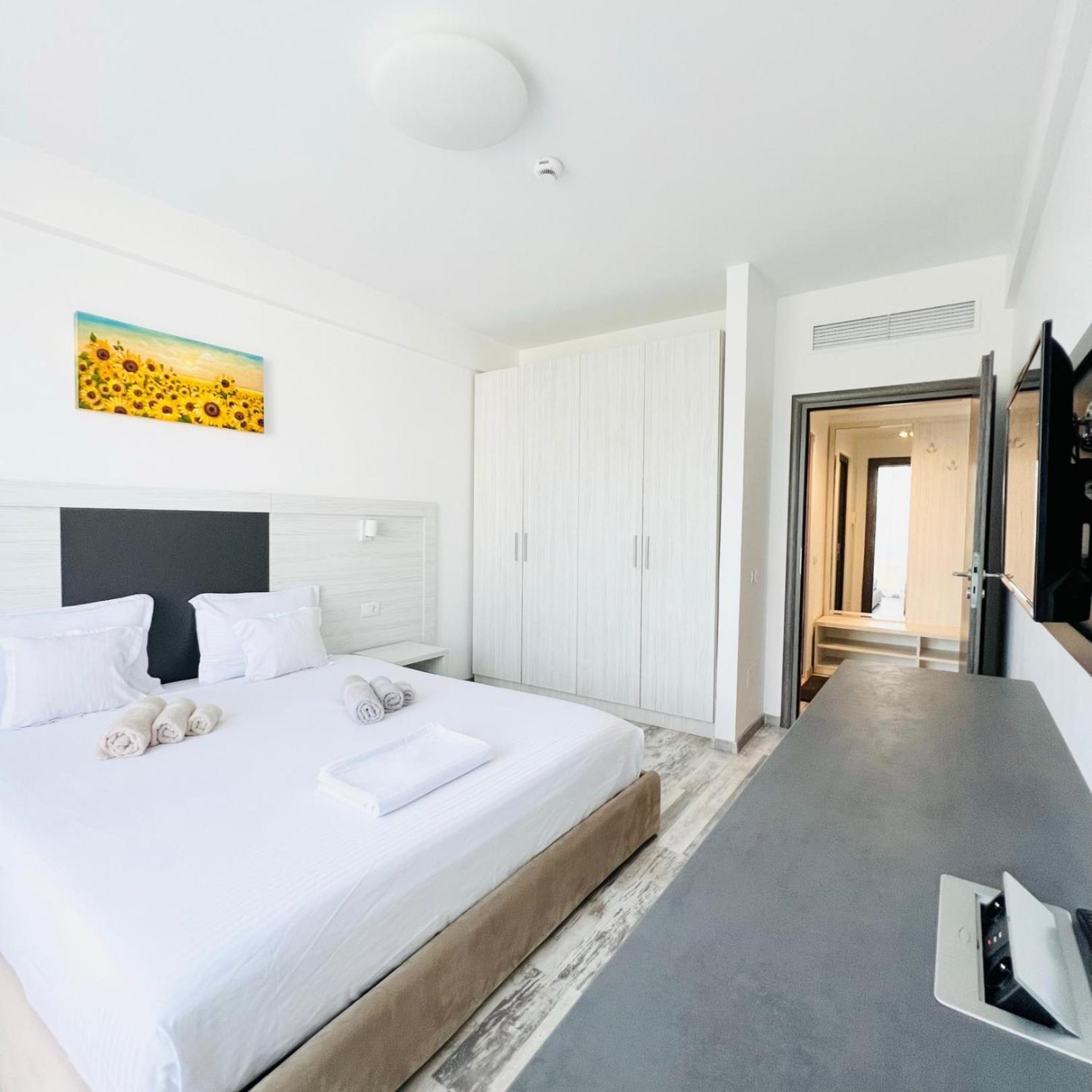 Casa Micle Hotell Craiova Exteriör bild